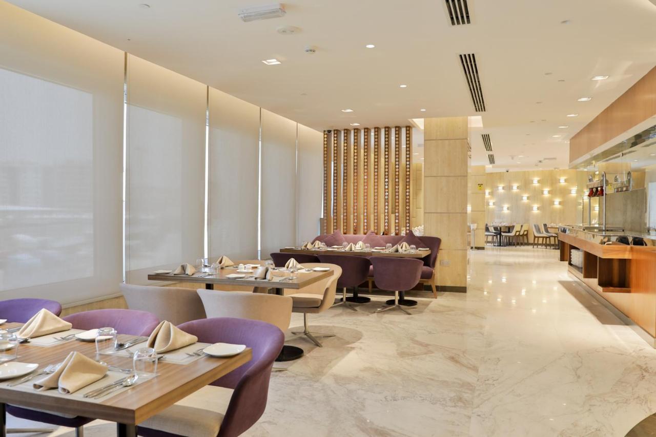 Vip Hotel Doha Qatar Extérieur photo The Park, New Delhi